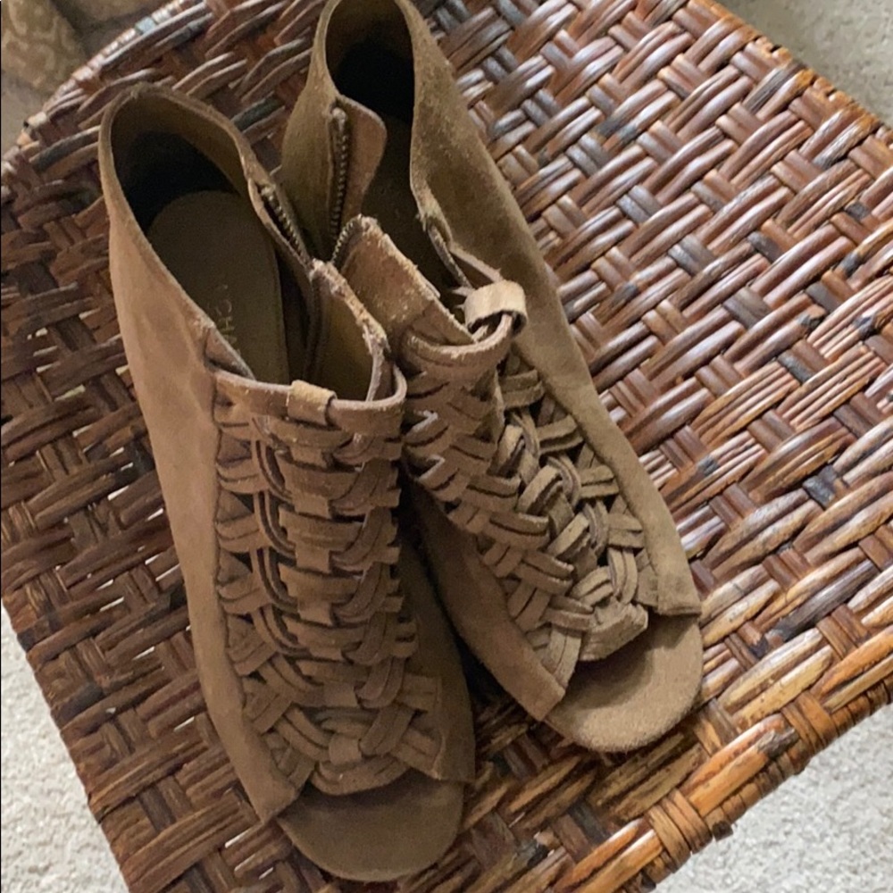 Ankle boots